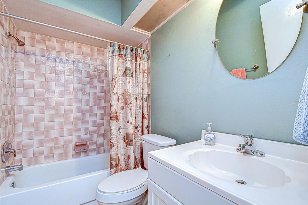 Image 16 of property listing at 8313 JACKSON SPRINGS ROAD, Tampa, FL 33615