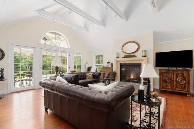 53 Westwood Drive, Groton, CT 06340