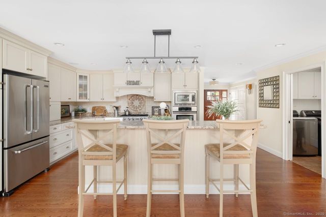 53 Westwood Drive, Groton, CT 06340
