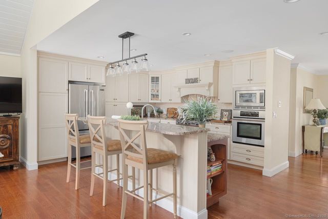 53 Westwood Drive, Groton, CT 06340