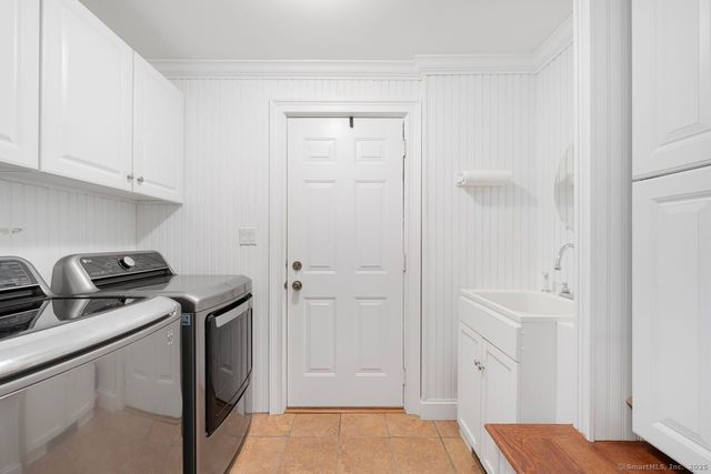 53 Westwood Drive, Groton, CT 06340