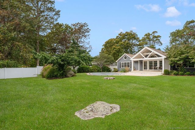 53 Westwood Drive, Groton, CT 06340