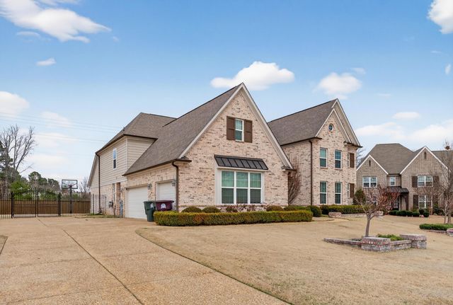 408 TENDER OAKS LN N, Collierville, TN 38017