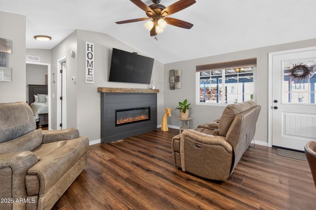 5735 E MCDOWELL Road 16, Mesa, AZ 85215
