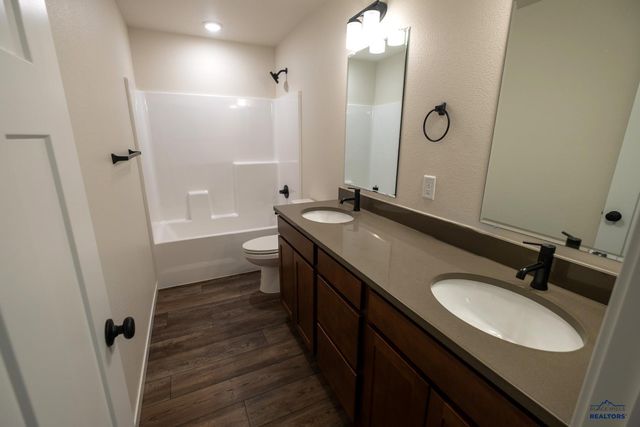 2801 LUKE, Rapid City, SD 57703