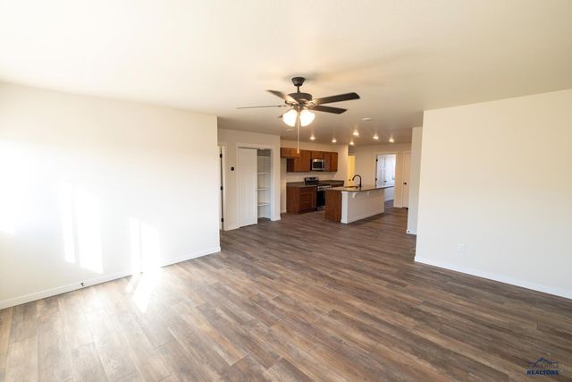 2801 LUKE, Rapid City, SD 57703