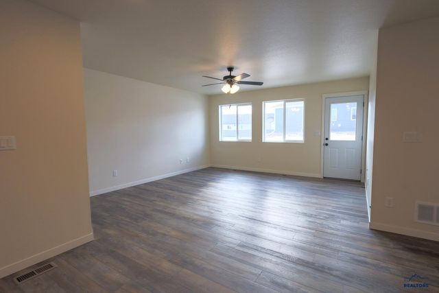 2801 LUKE, Rapid City, SD 57703