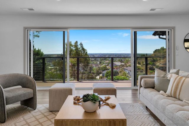 5915 Madra, San Diego, CA 92120