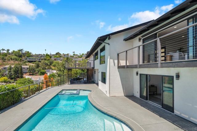5915 Madra, San Diego, CA 92120