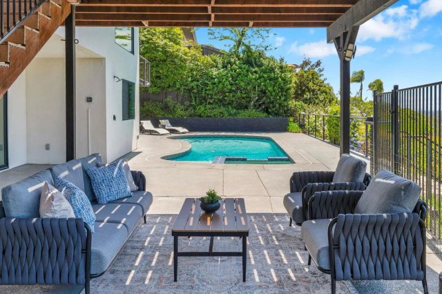 5915 Madra, San Diego, CA 92120