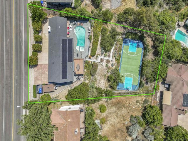 5915 Madra, San Diego, CA 92120