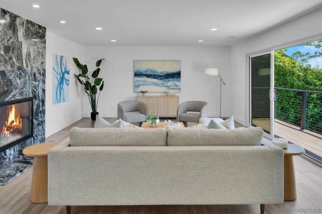 5915 Madra, San Diego, CA 92120
