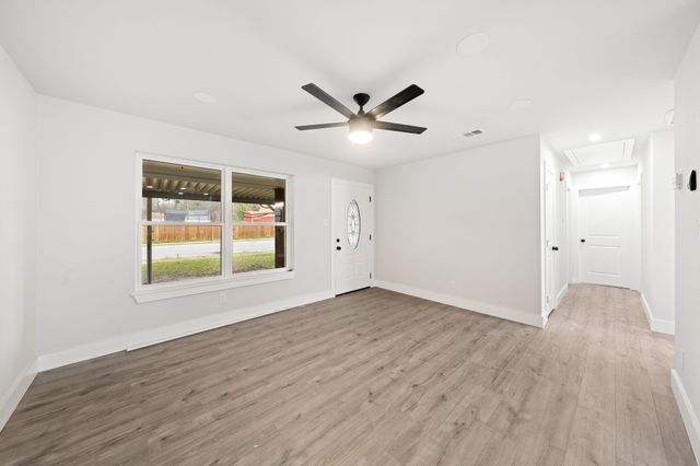 1831 Lee Street, Mesquite, TX 75149