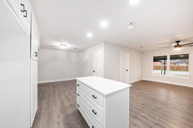 1831 Lee Street, Mesquite, TX 75149