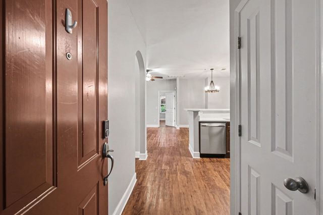 7233 Althorp Way Apt S1, Nashville, TN 37211