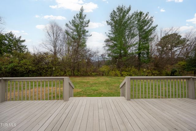 285 Chesterfield Drive, Kingsport, TN 37663