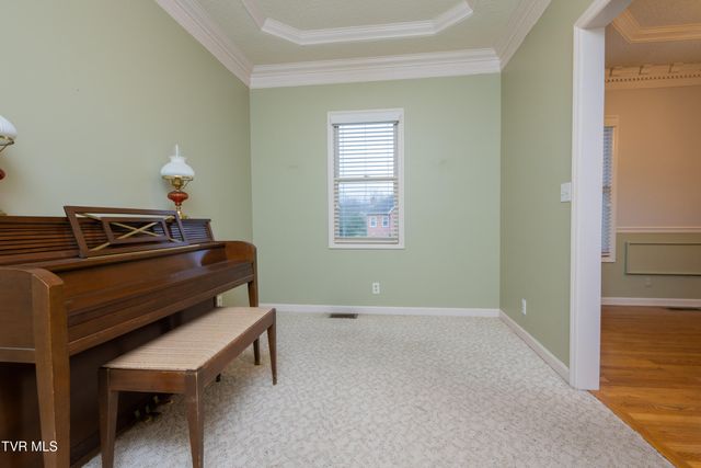 285 Chesterfield Drive, Kingsport, TN 37663