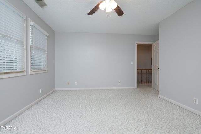 285 Chesterfield Drive, Kingsport, TN 37663