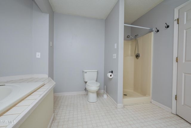 285 Chesterfield Drive, Kingsport, TN 37663