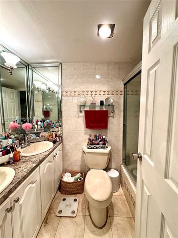 301 174th Street 2201, Sunny Isles Beach, FL 33160