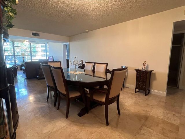 1721 Whitehall Drive 102, Davie, FL 33324