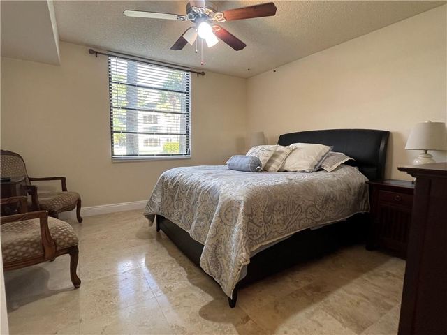 1721 Whitehall Drive 102, Davie, FL 33324