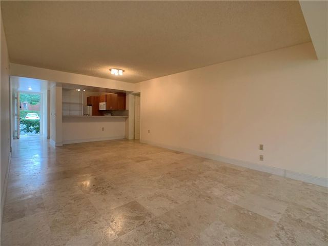 1721 Whitehall Drive 102, Davie, FL 33324