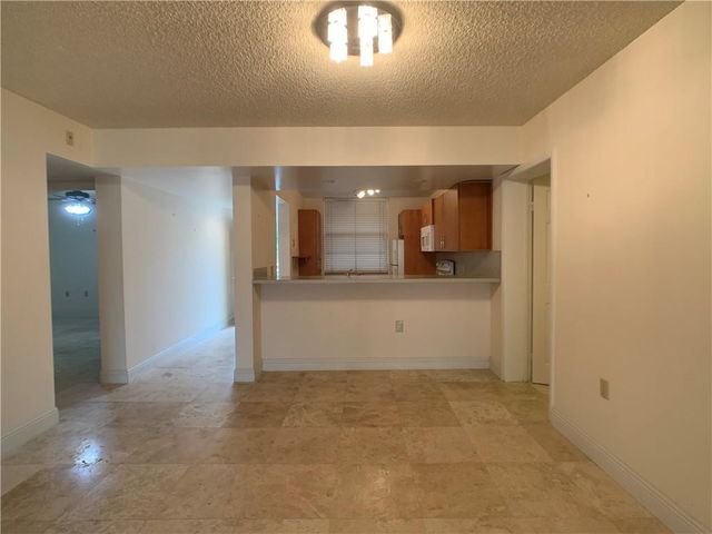 1721 Whitehall Drive 102, Davie, FL 33324