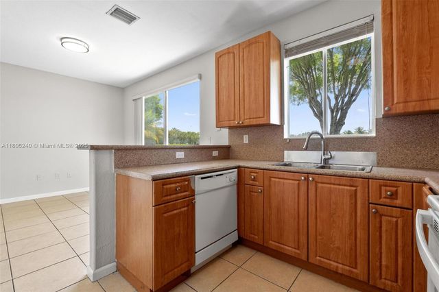 1458 SE 24th Ct 353, Homestead, FL 33035