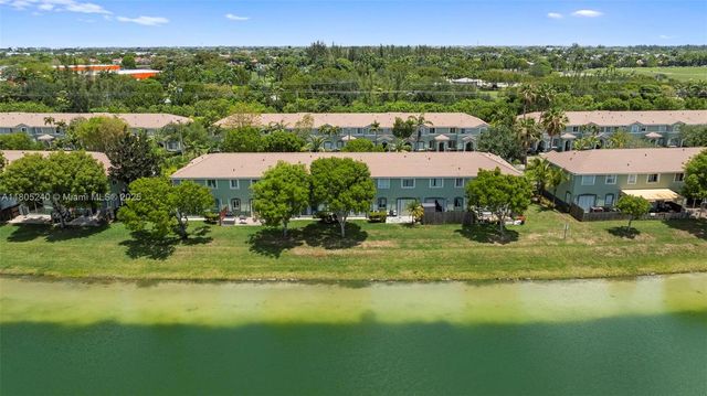 1458 SE 24th Ct 353, Homestead, FL 33035