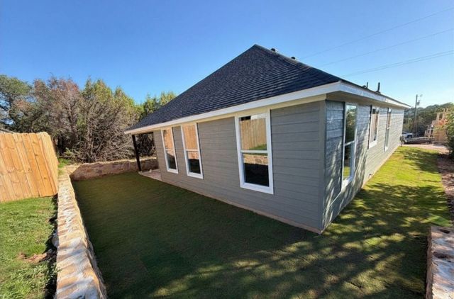 5621 San Jacinto Drive, Granbury, TX 76048