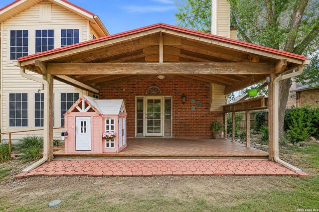 16426 Hillview Pass Dr, San Antonio, TX 78247