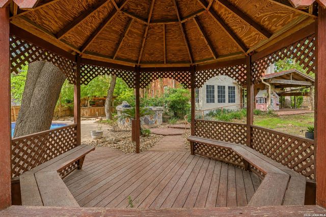 16426 Hillview Pass Dr, San Antonio, TX 78247