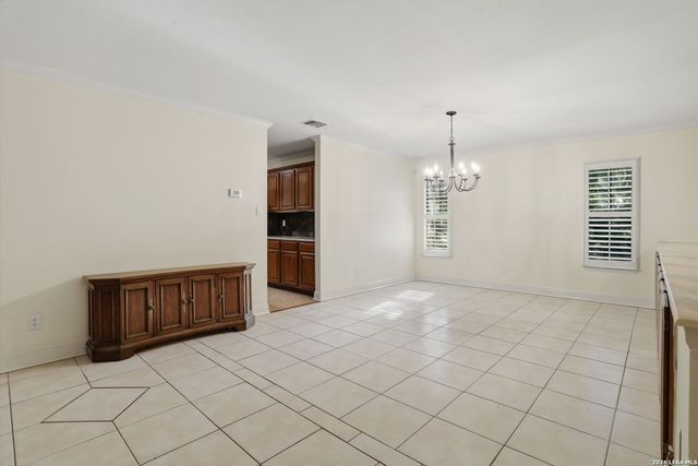 16426 Hillview Pass Dr, San Antonio, TX 78247