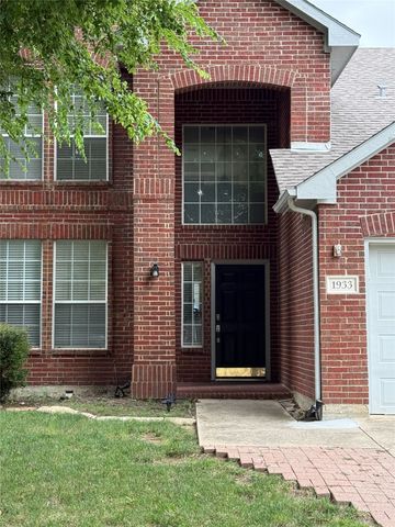 1933 Parktree Drive, Arlington, TX 76001