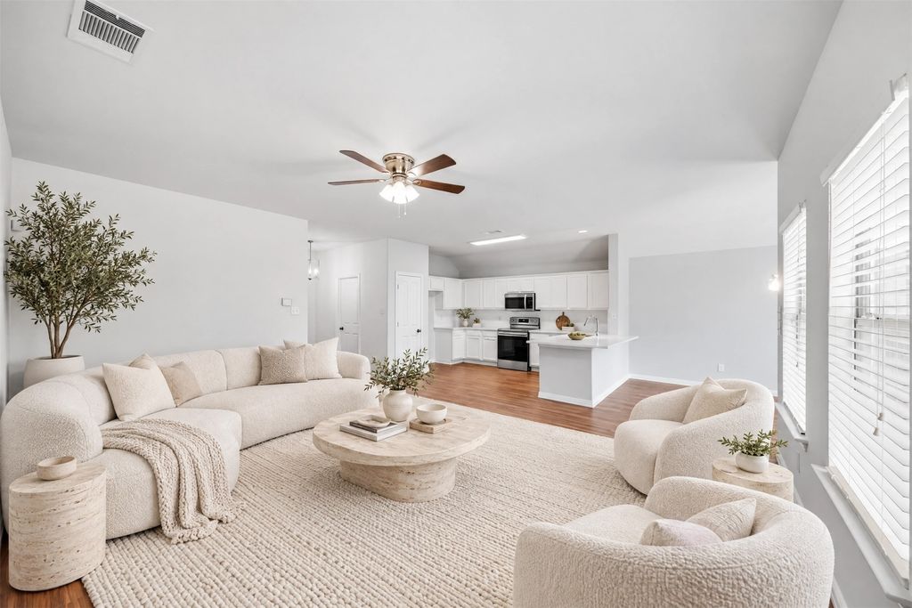 717 Creekside Drive, Little Elm, TX 75068 — photo 4
