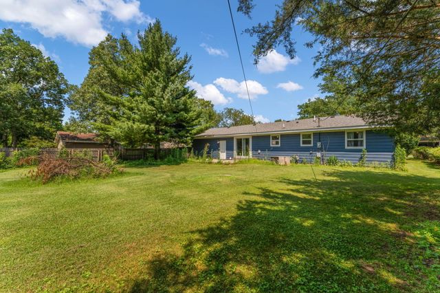 10370 N 477 E, Demotte, IN 46310