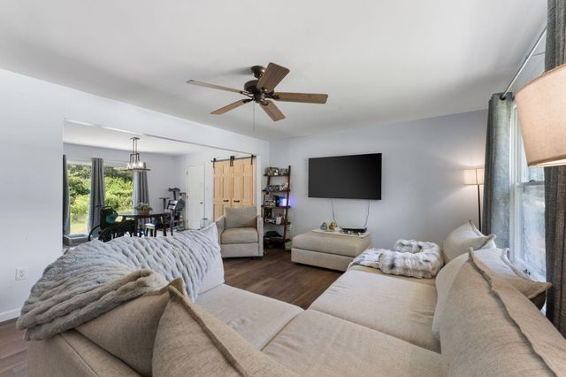 10370 N 477 E, Demotte, IN 46310