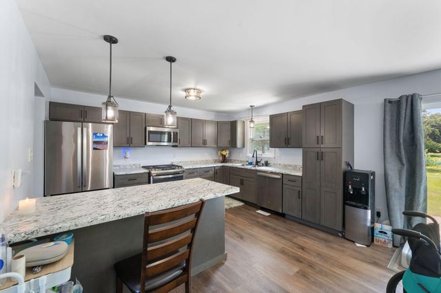10370 N 477 E, Demotte, IN 46310