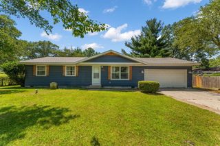 10370 N 477 E, Demotte, IN 46310