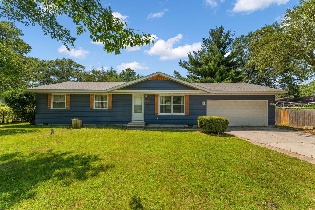 10370 N 477 E, Demotte, IN 46310