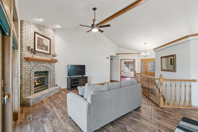 W14116 Selwood Drive, Prairie Du Sac, WI 53578