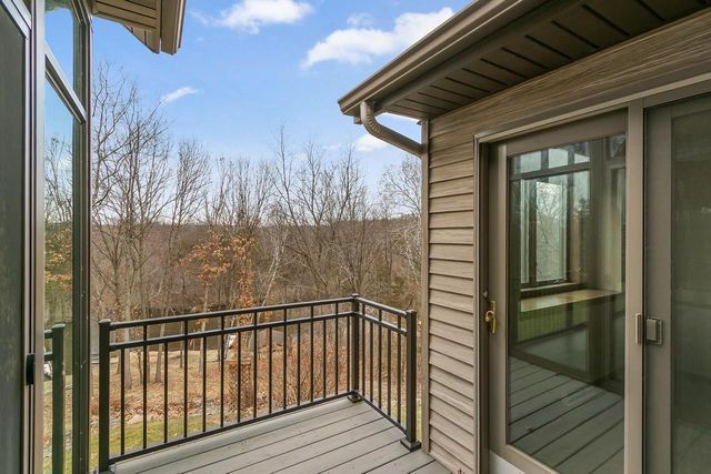 W14116 Selwood Drive, Prairie Du Sac, WI 53578