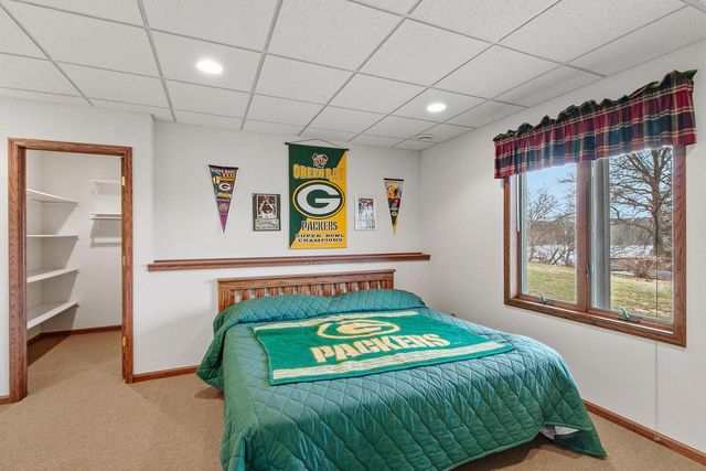 W14116 Selwood Drive, Prairie Du Sac, WI 53578