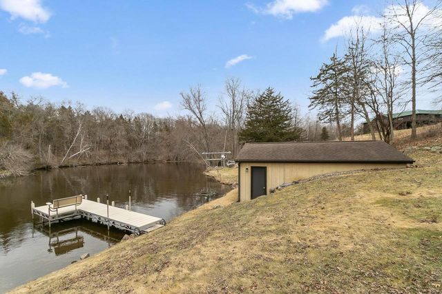 W14116 Selwood Drive, Prairie Du Sac, WI 53578