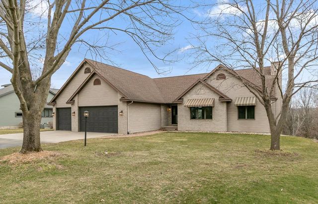 W14116 Selwood Drive, Prairie Du Sac, WI 53578