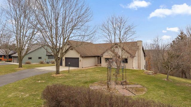W14116 Selwood Drive, Prairie Du Sac, WI 53578