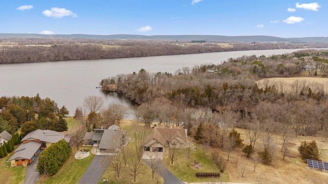 W14116 Selwood Drive, Prairie Du Sac, WI 53578