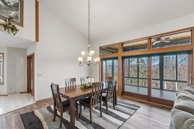 W14116 Selwood Drive, Prairie Du Sac, WI 53578