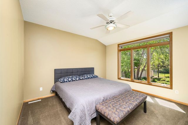 245 Luisa Court, Chaska, MN 55318